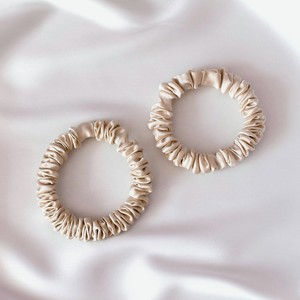 8 HORAS OF SILK Набор из 2 узких детских шелковых резинок, Sand