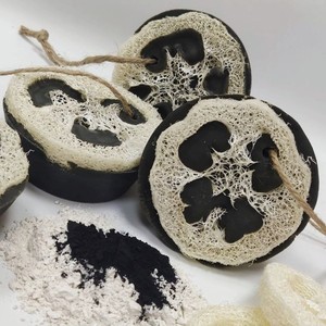 SHUGGE Шунгитовое мыло-скраб с люфой и белой глиной, 1 шт.