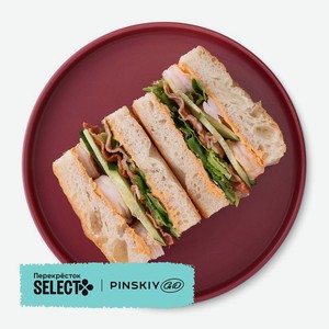 Сэндвич на фокачче с креветкой и беконом