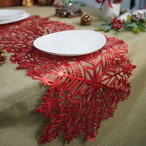 Салфетка на стол, Снежное кружево, 90х35 см, в ассортименте