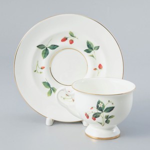 ИМПЕРАТОРСКИЙ ФАРФОРОВЫЙ ЗАВОД Чашка с блюдцем чайная  Земляника , 1 шт.